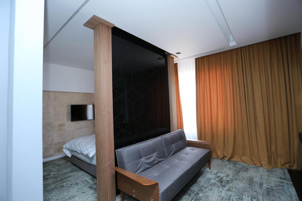 Valentino Rooms Focşani Exterior foto